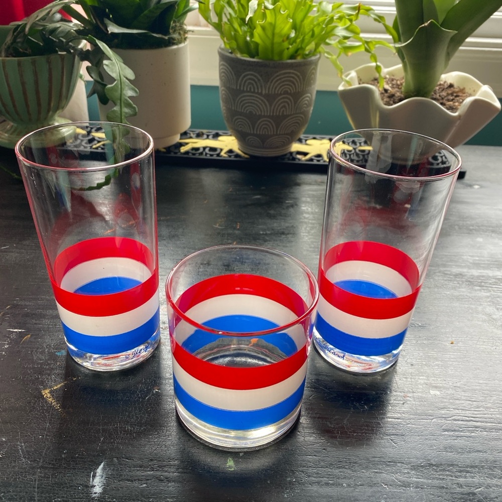 three vintage georges briard red white blue drinking glasses